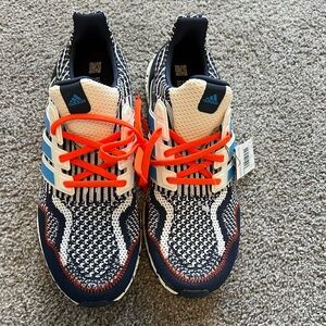 Adidas men’s Ultra Boost 5.0 DNA Blue and Orange Sneakers SZ 11